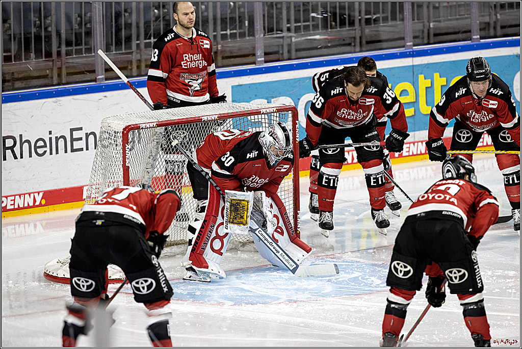 PENNY DEL;  Koelner Haie - Iserlohn Roosters; Koeln, 20.02.2022